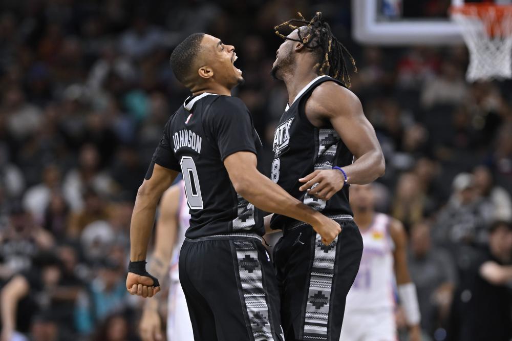 的重磅轰炸 的重磅轰炸